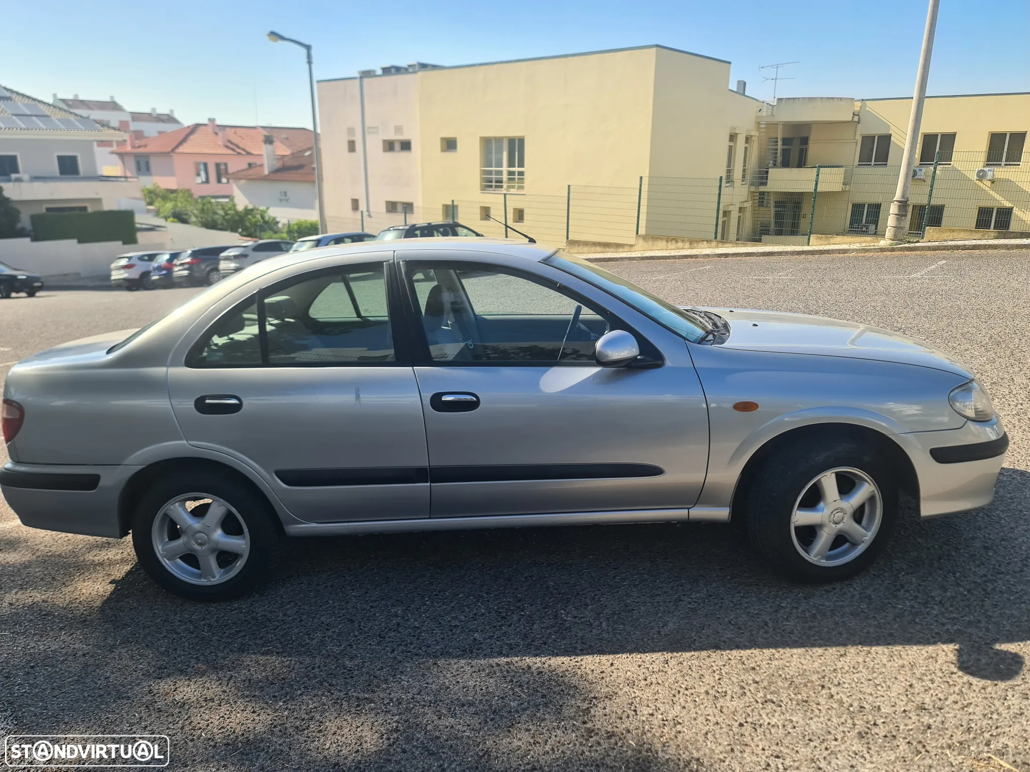 Nissan Almera 1.5 Comfort ABS+AC - 3