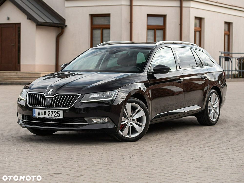 Skoda Superb 2.0 TDI DSG Premium Edition - 11