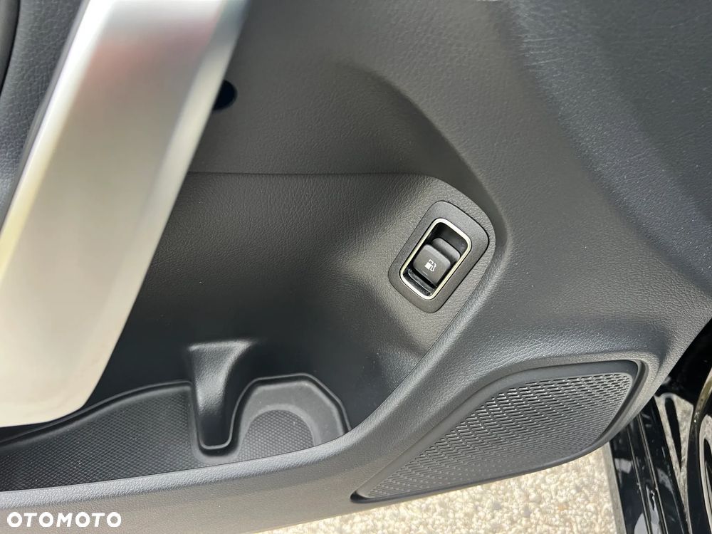 Mercedes-Benz CLA 250 e 8G-DCT Progressive - 16