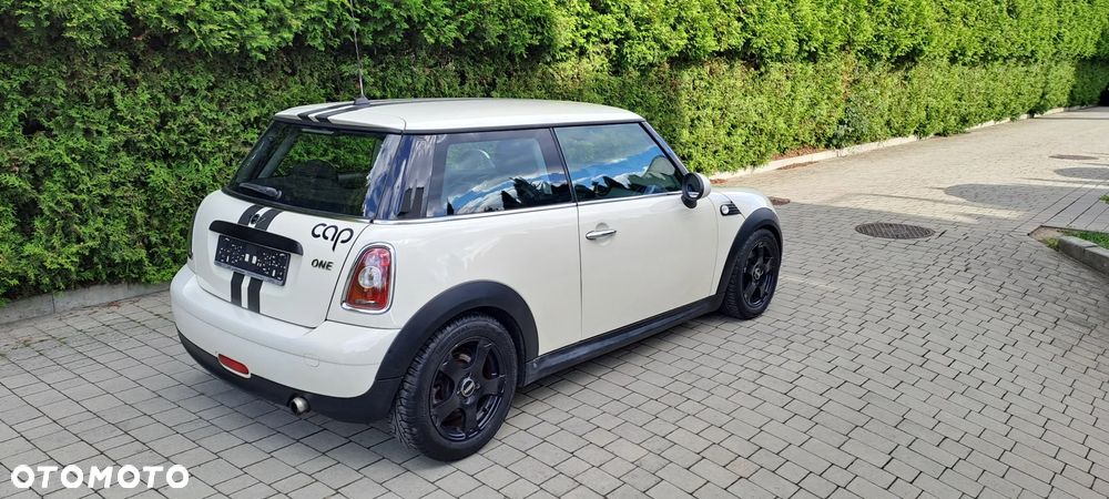 MINI ONE - 10