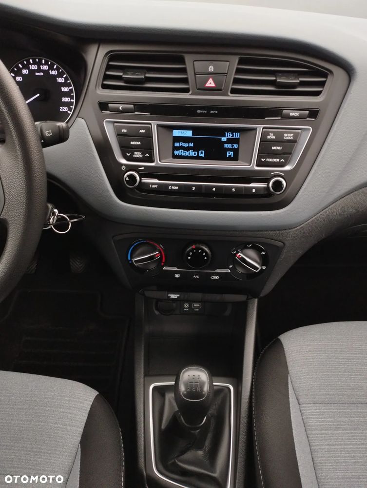 Hyundai i20 1.2 Select - 14