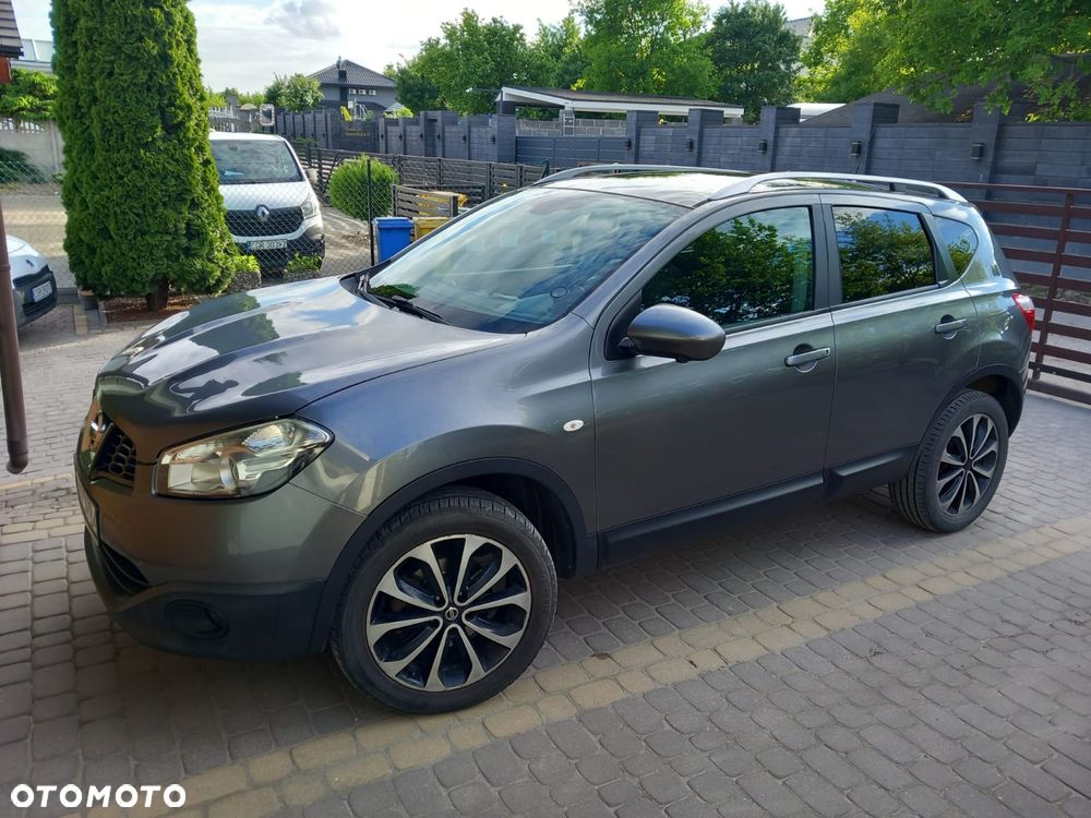 Nissan Qashqai - 1