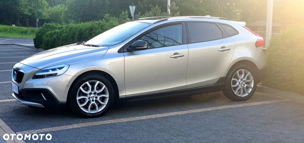 Volvo V40 T3 Geartronic Summum - 6