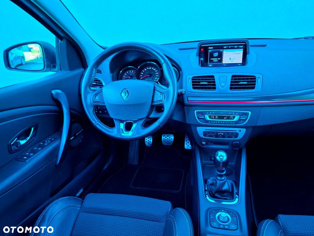 Renault Megane TCe 220 Start & Stop GT 220 - 28