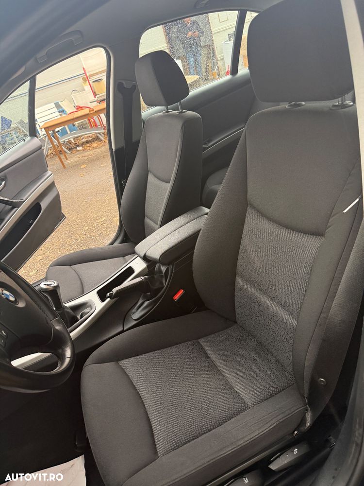 BMW Seria 3 325xi - 15