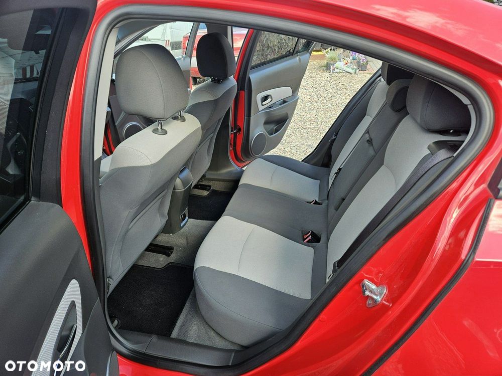 Chevrolet Cruze - 9