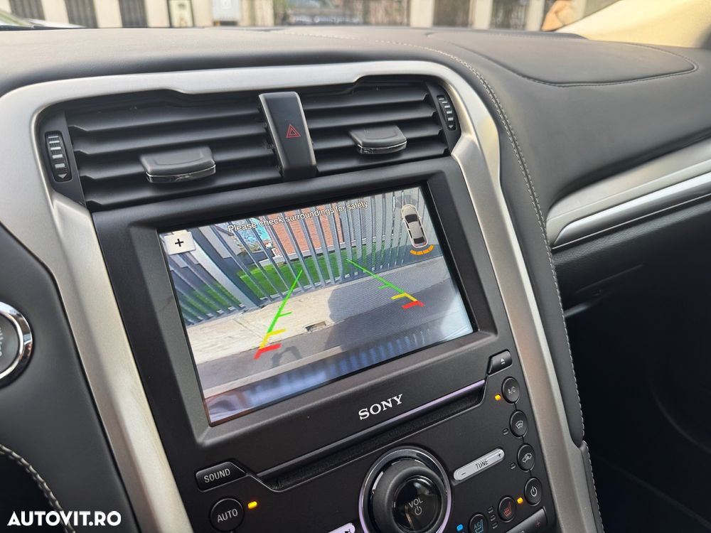 Ford Mondeo 2.0 HEV Vignale - 17