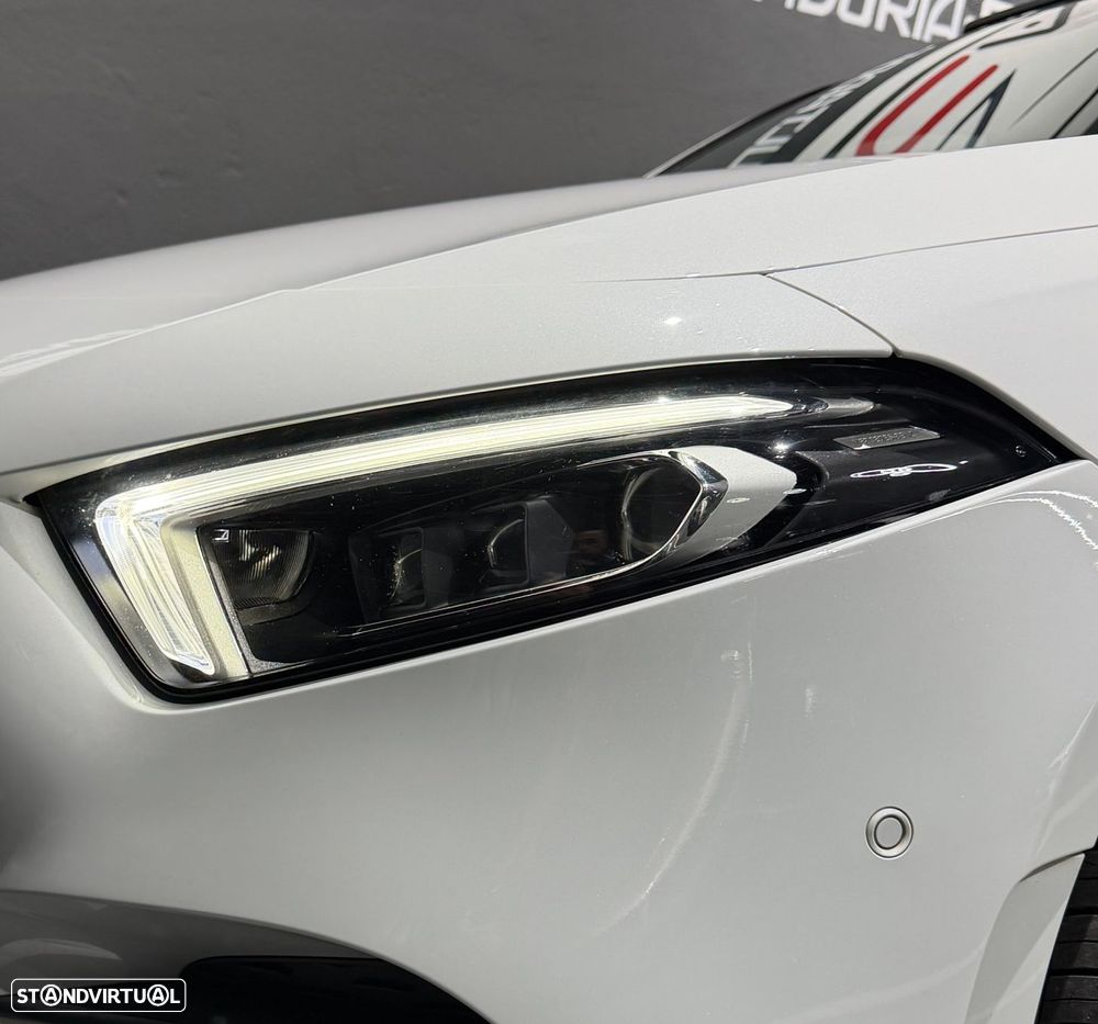 Mercedes-Benz A 250 e AMG Line - 8