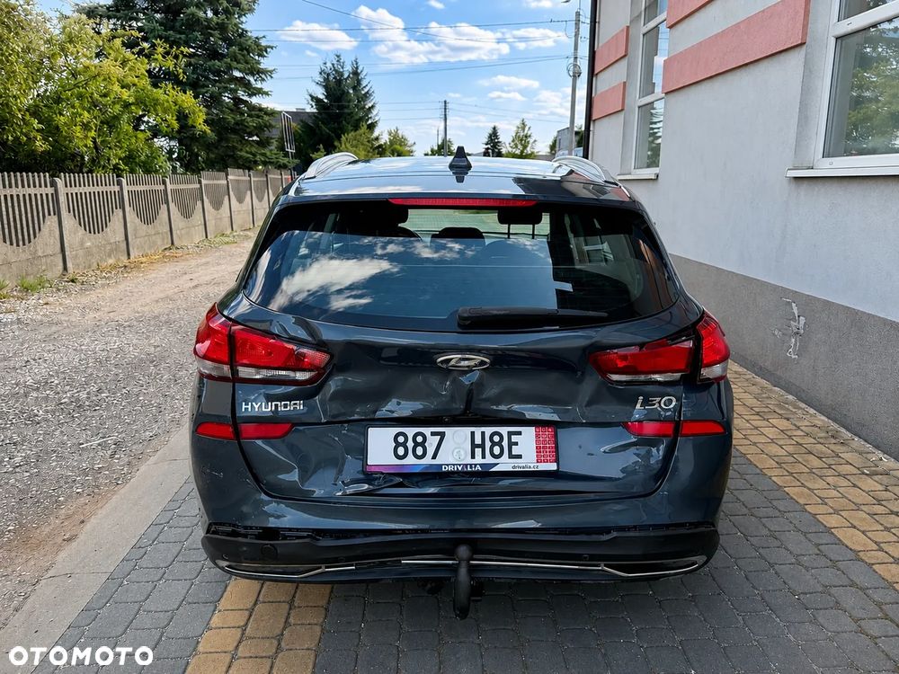 Hyundai i30 1.6 D Comfort - 18