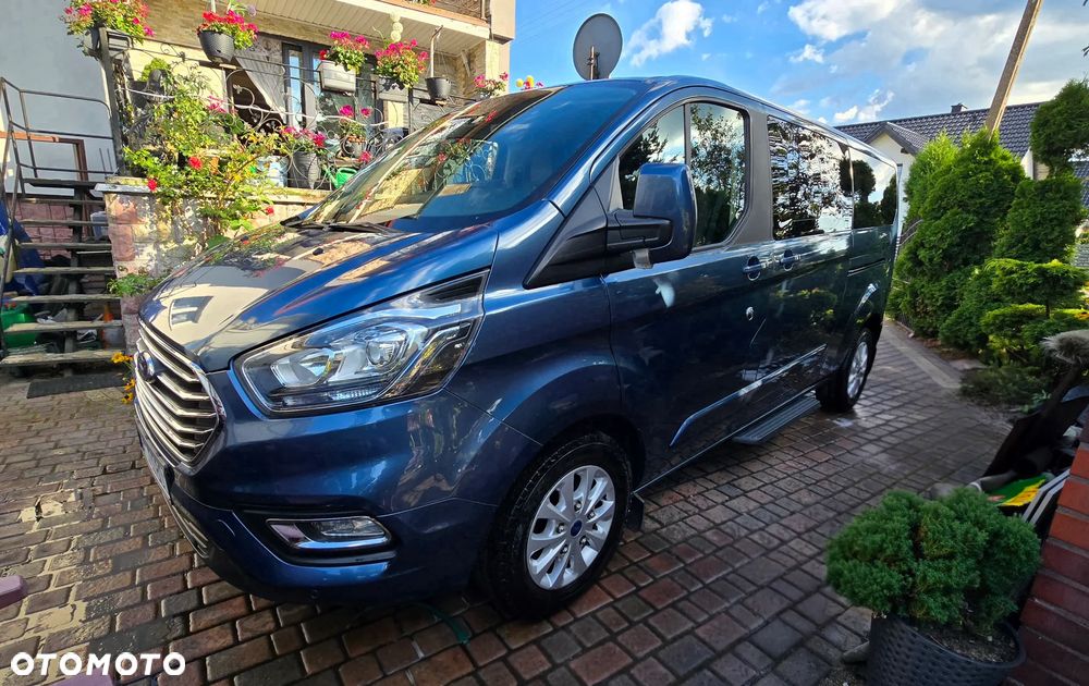Ford Tourneo Custom 2.0 EcoBlue L2 Shuttle Bus Titanium - 2