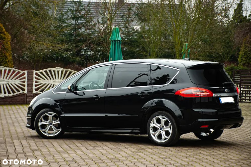 Ford S-Max - 13