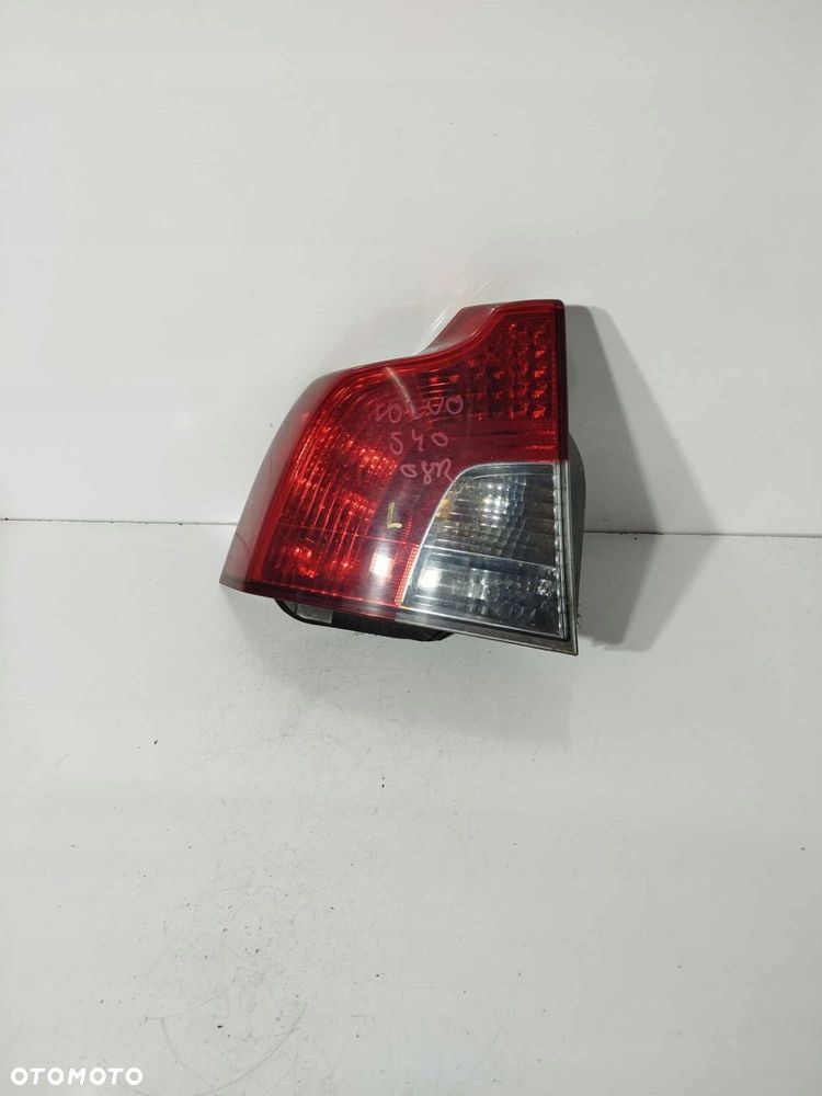 LAMPA LEWA TYLNA VOLVO S40 II LIFT 30744538 - 5