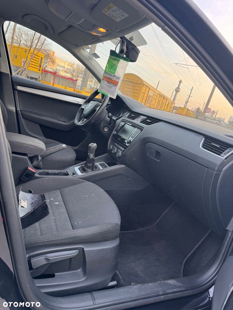 Skoda Octavia 1.6 TDI (Green tec) Style - 9