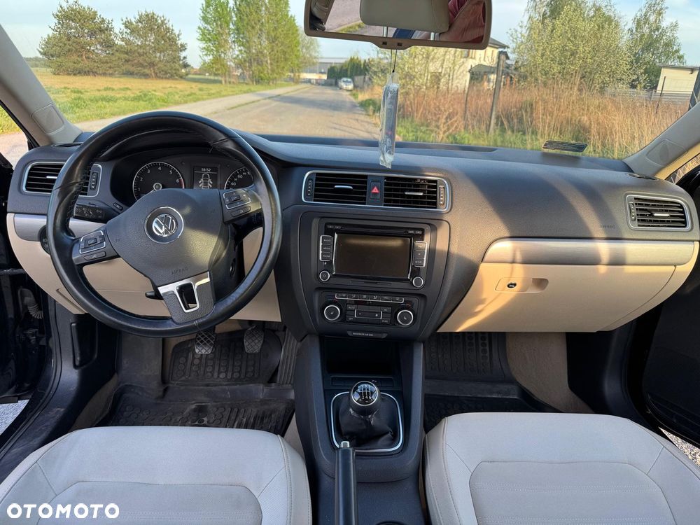 Volkswagen Jetta 1.4 TSI Highline - 3