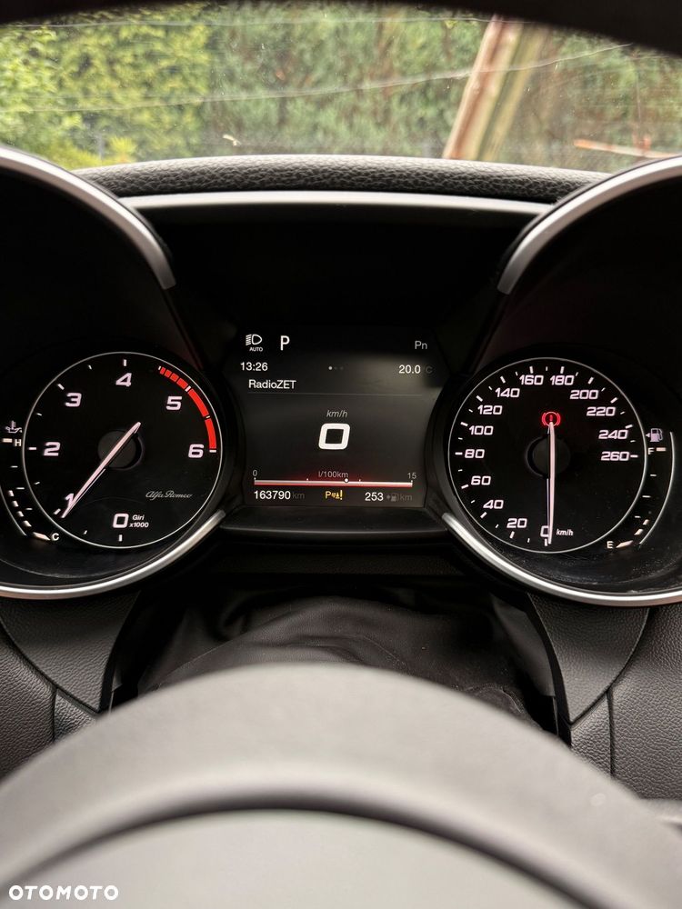 Alfa Romeo Giulia 2.2 AT8-Q4 Veloce Ti - 20