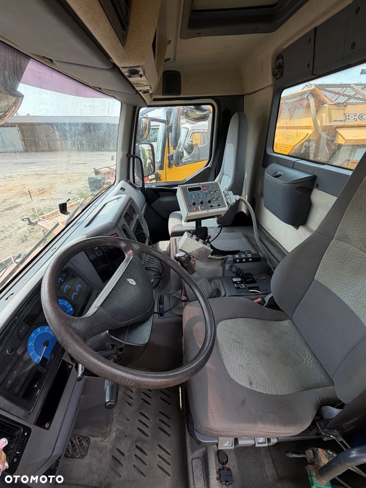 Renault Kerax - 6