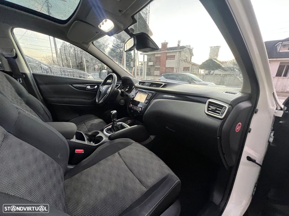 Nissan Qashqai 1.5 dCi DPF acenta - 18