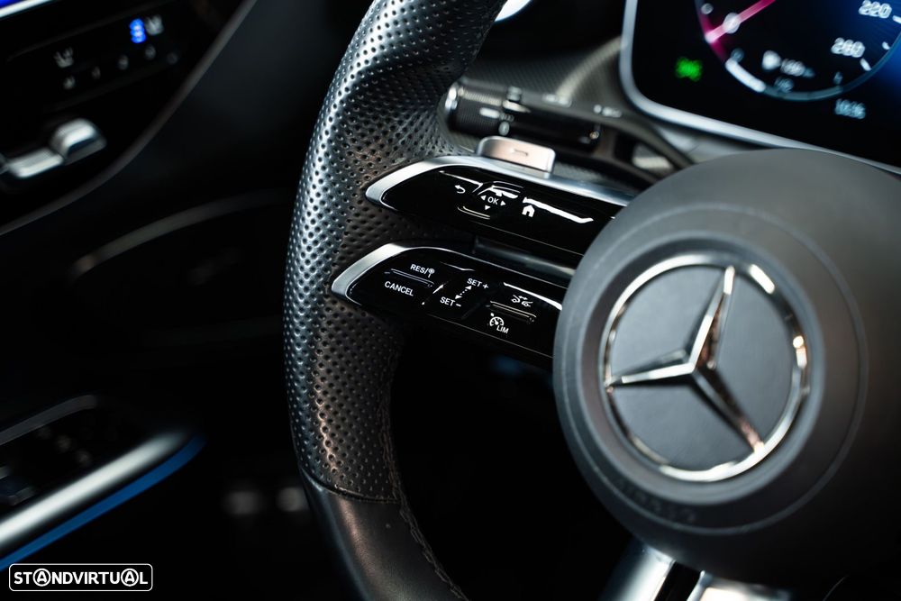 Mercedes-Benz C 300 e 9G-TRONIC - 32