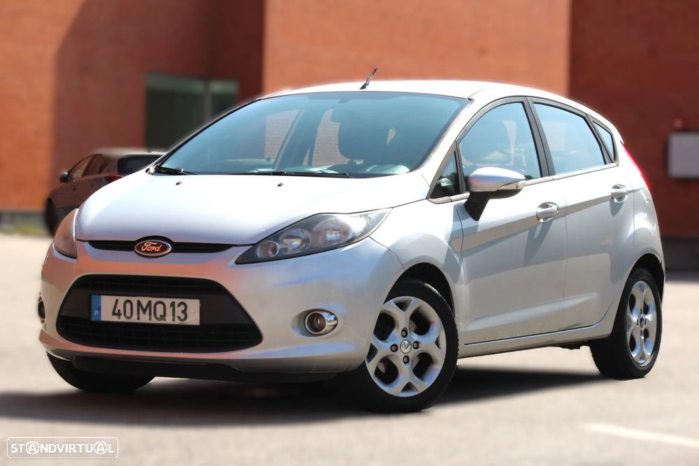 Ford Fiesta 1.4 TDCI Techno 104g - 2