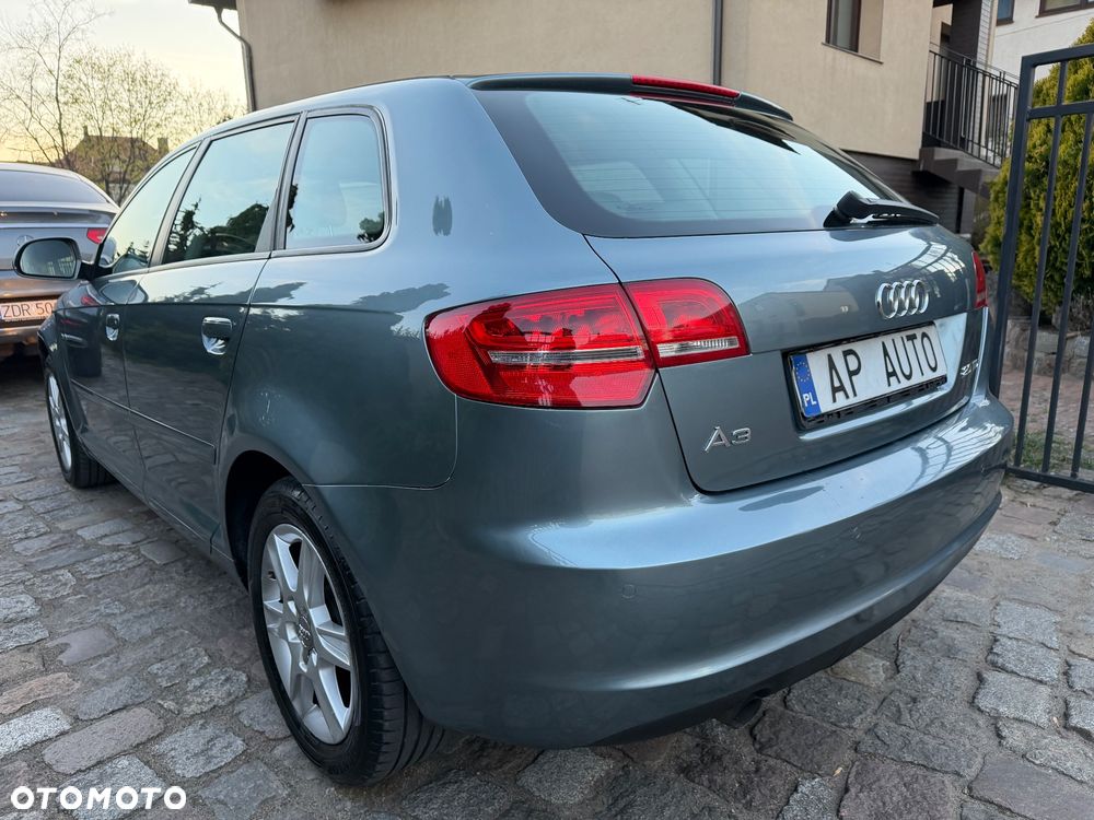 Audi A3 Sportback 2.0 TDI DPF S tronic Ambiente - 3