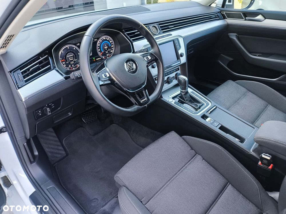 Volkswagen Passat Variant 2.0 TDI DSG (BlueMotion Technology) Comfortline - 14