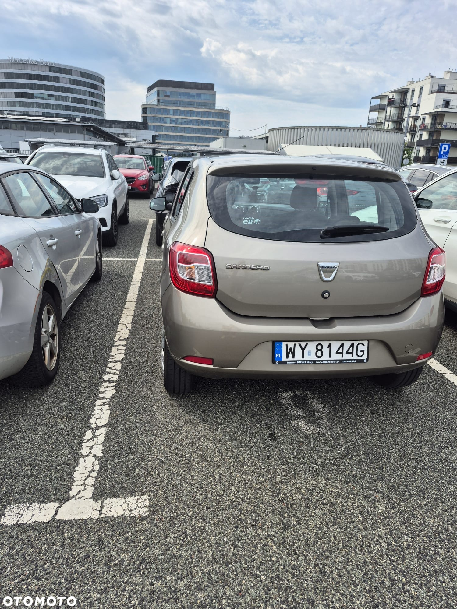 Dacia Sandero 1.2 16V Laureate - 8