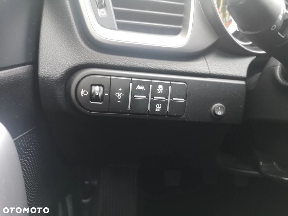Kia Ceed 1.5 T-GDI M - 18