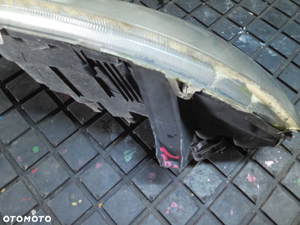OPEL OMEGA LAMPA LEWA PRZÓD PRZEDNIA EUROPA - 2