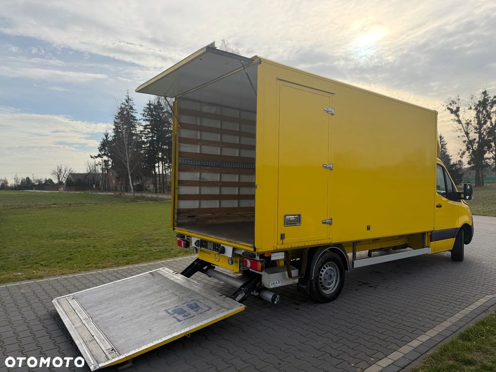 Mercedes-Benz Sprinter - 6