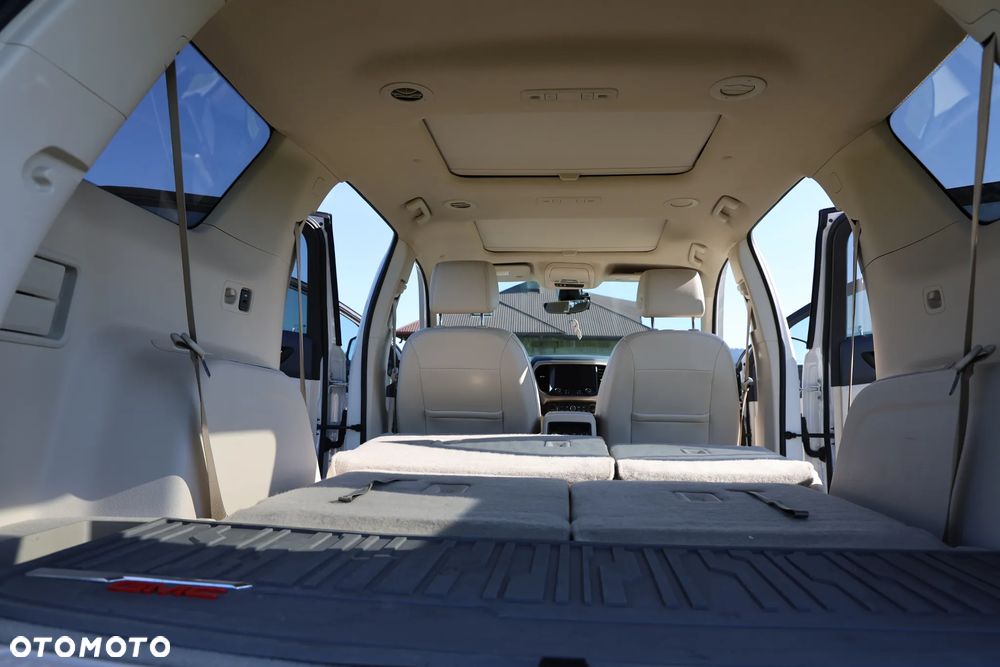GMC Acadia - 29
