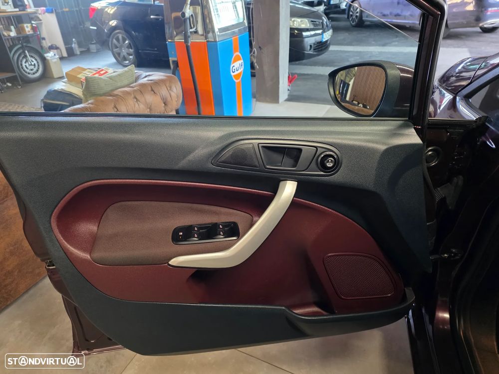 Ford Fiesta 1.6 TDCI Titanium - 34