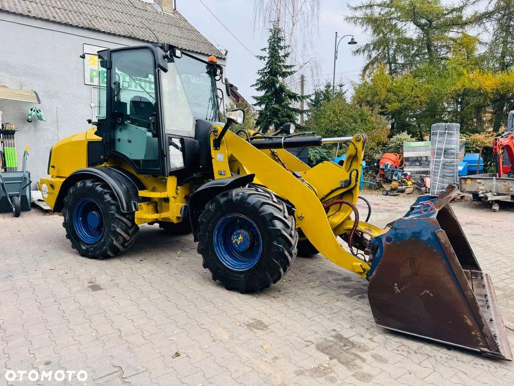 Caterpillar 908H - 14