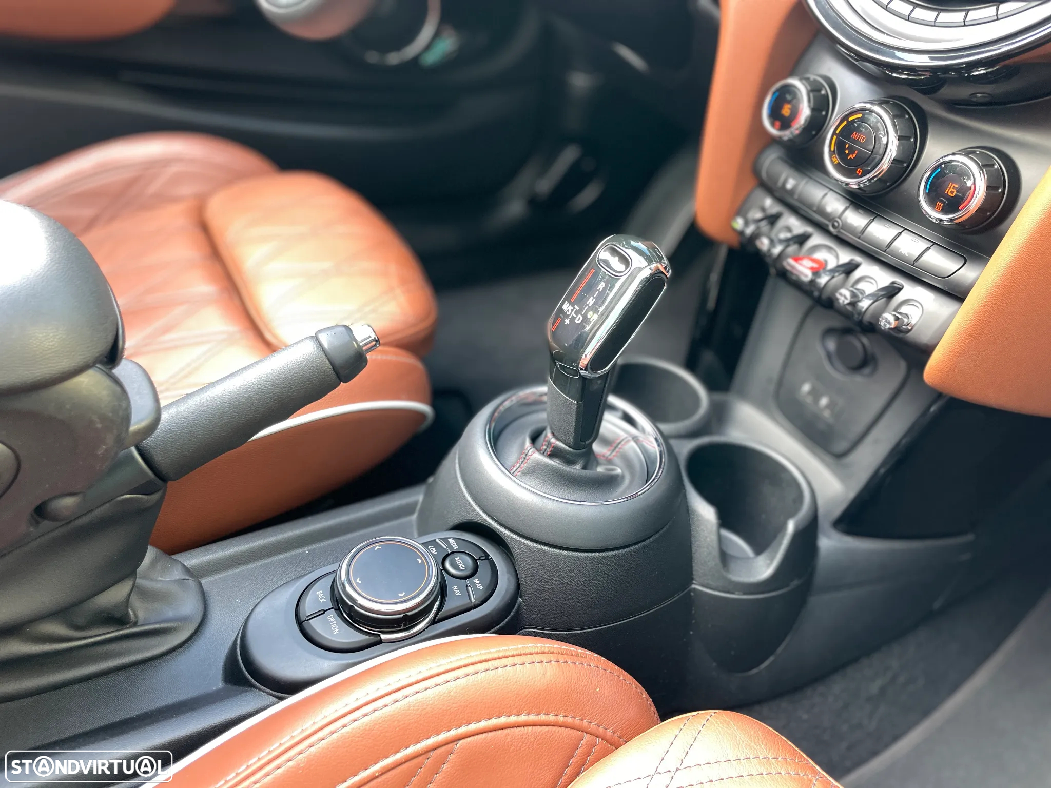 MINI Cabrio Cooper SD Auto - 43