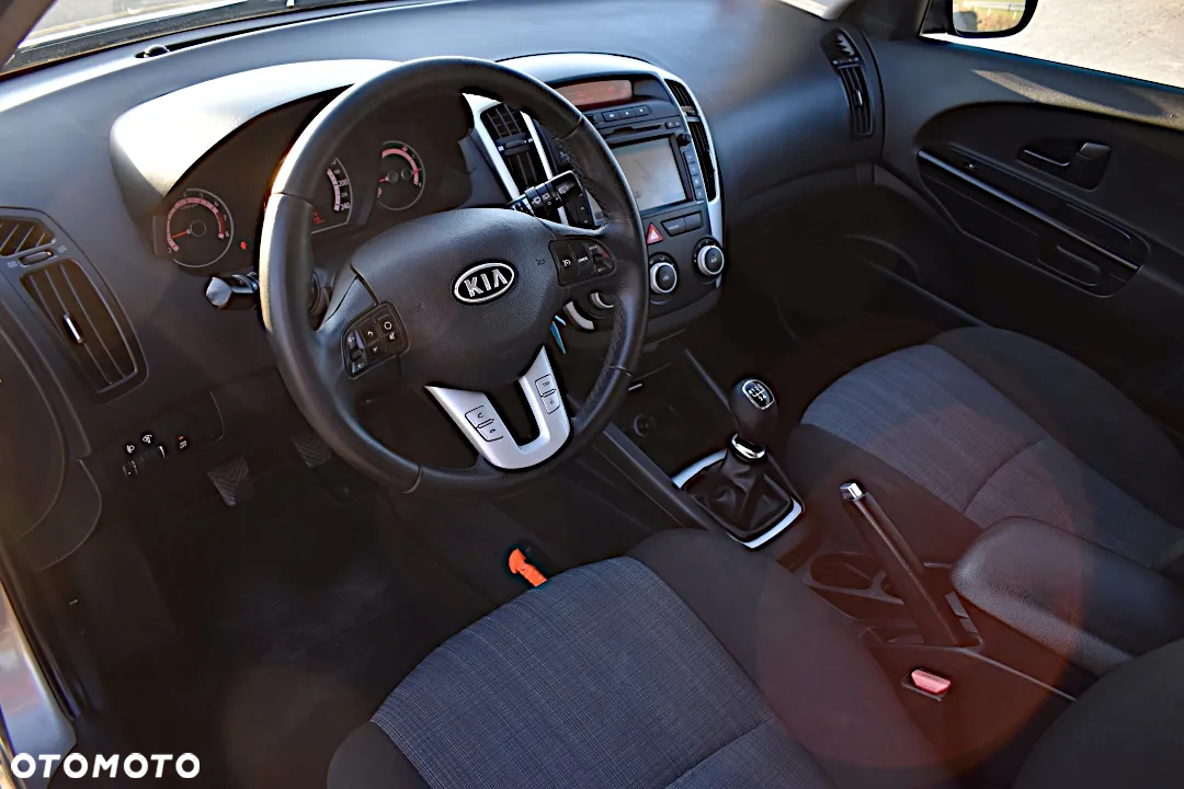 Kia Ceed Cee'd 1.4 Optimum - 29