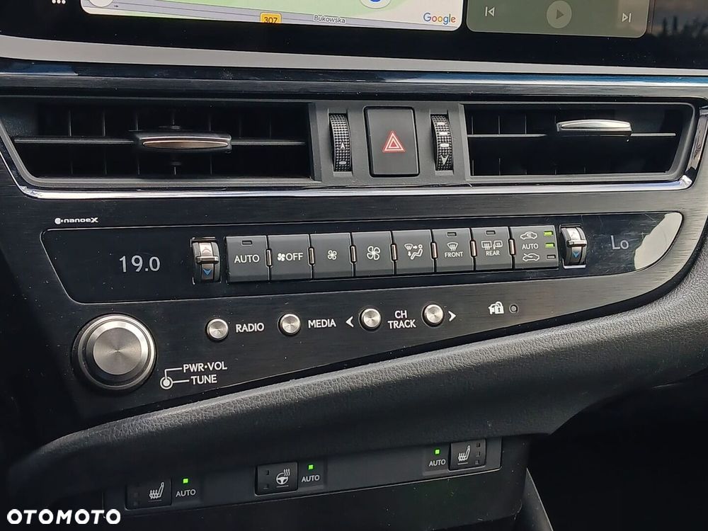 Lexus ES - 26