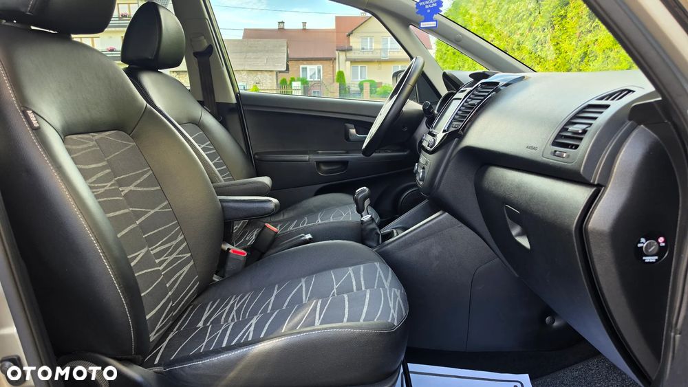 Kia Venga 1.4 CVVT Fifa World Cup Edition - 10