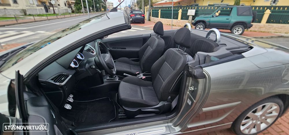 Peugeot 207 CC 1.6 HDi FAP Sport - 8