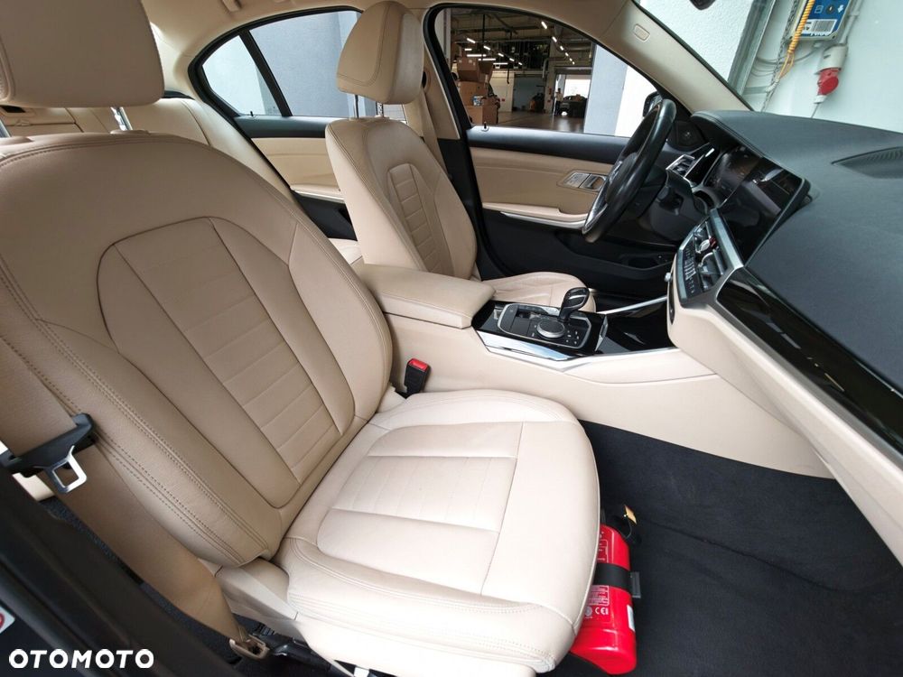 BMW Seria 3 - 15