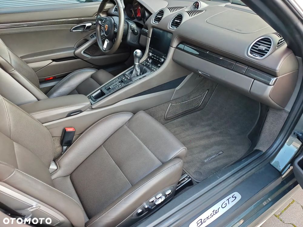 Porsche Boxster - 13