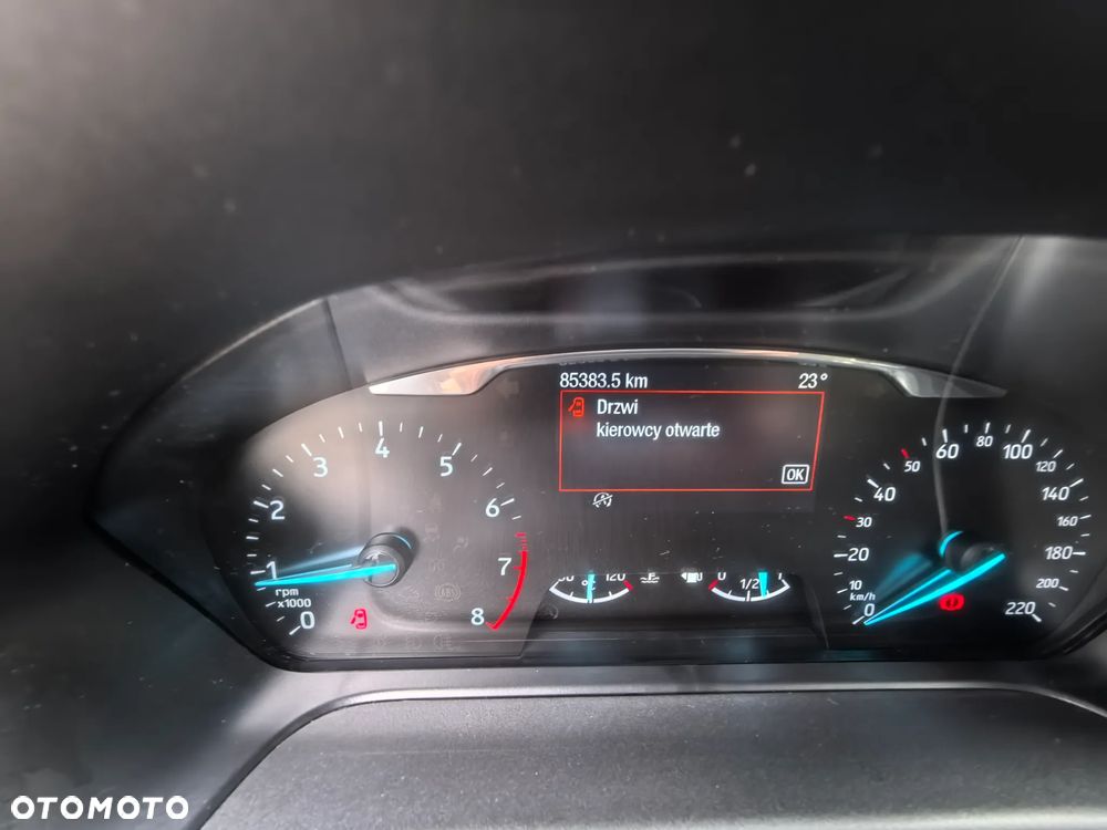 Ford Fiesta 1.0 EcoBoost STart-Stop ST-LINE - 28