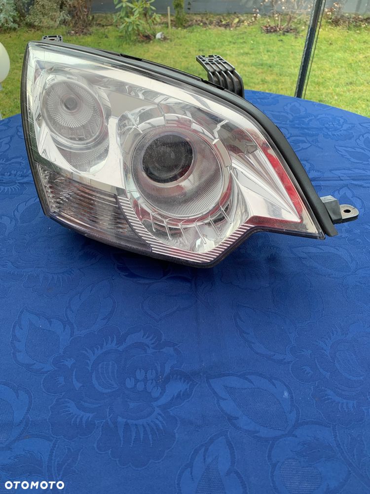 Lampy przednie Opel Antara bi ksenon - 3