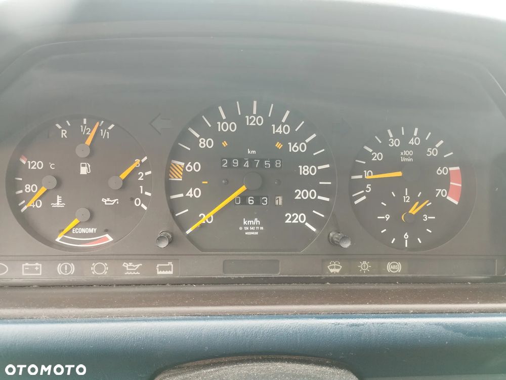 Mercedes-Benz W124 (1984-1993) - 22