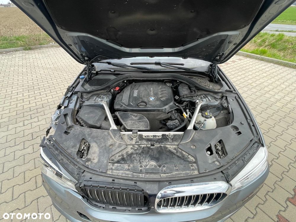 BMW Seria 5 520d xDrive Luxury Line - 24