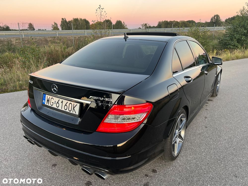 Mercedes-Benz Klasa C 63 AMG T 7G-TRONIC - 24
