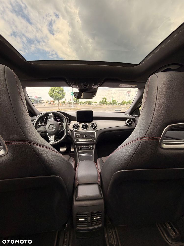 Mercedes-Benz GLA 200 7G-DCT AMG Line - 10