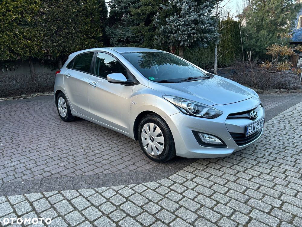 Hyundai i30 i30cw 1.4 Fifa World Cup Edition