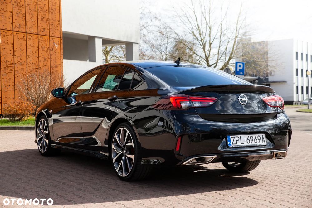 Opel Insignia 2.0 Direct InjectionTurbo GSI - 11