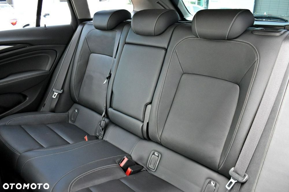 Opel Insignia 2.0 CDTI Executive 4x4 S&S - 13