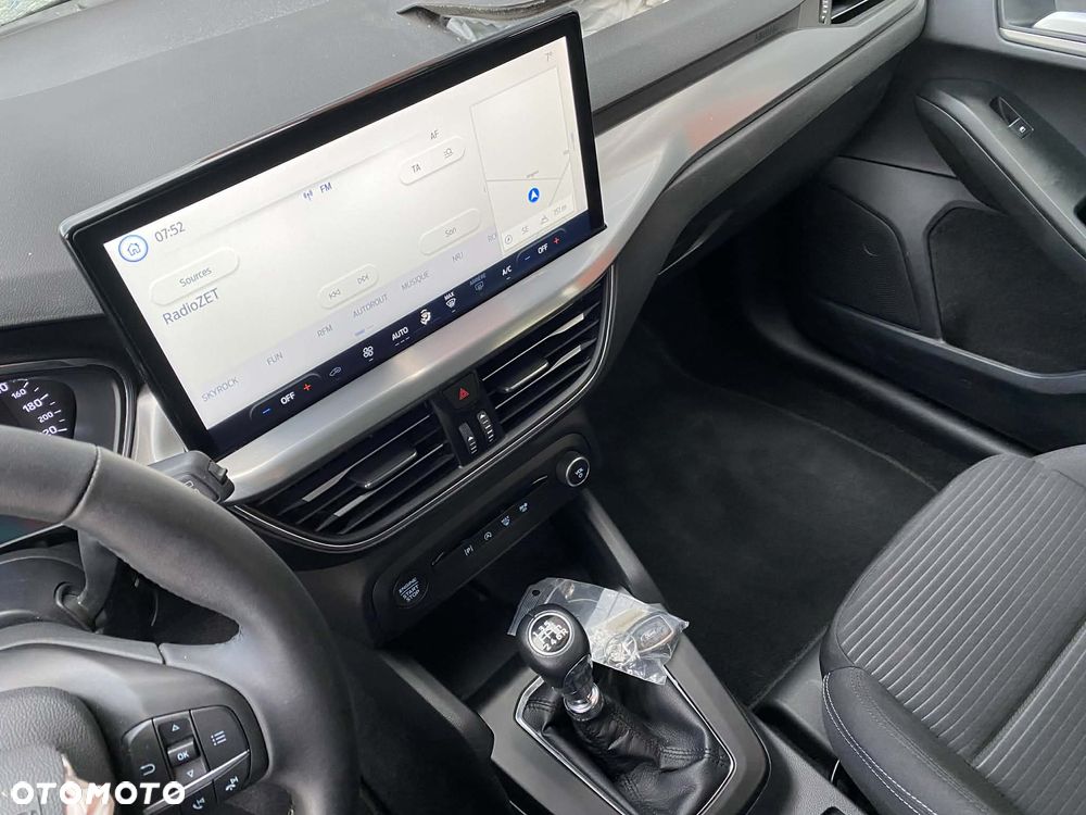 Ford Focus 1.0 EcoBoost mHEV Connected - 21