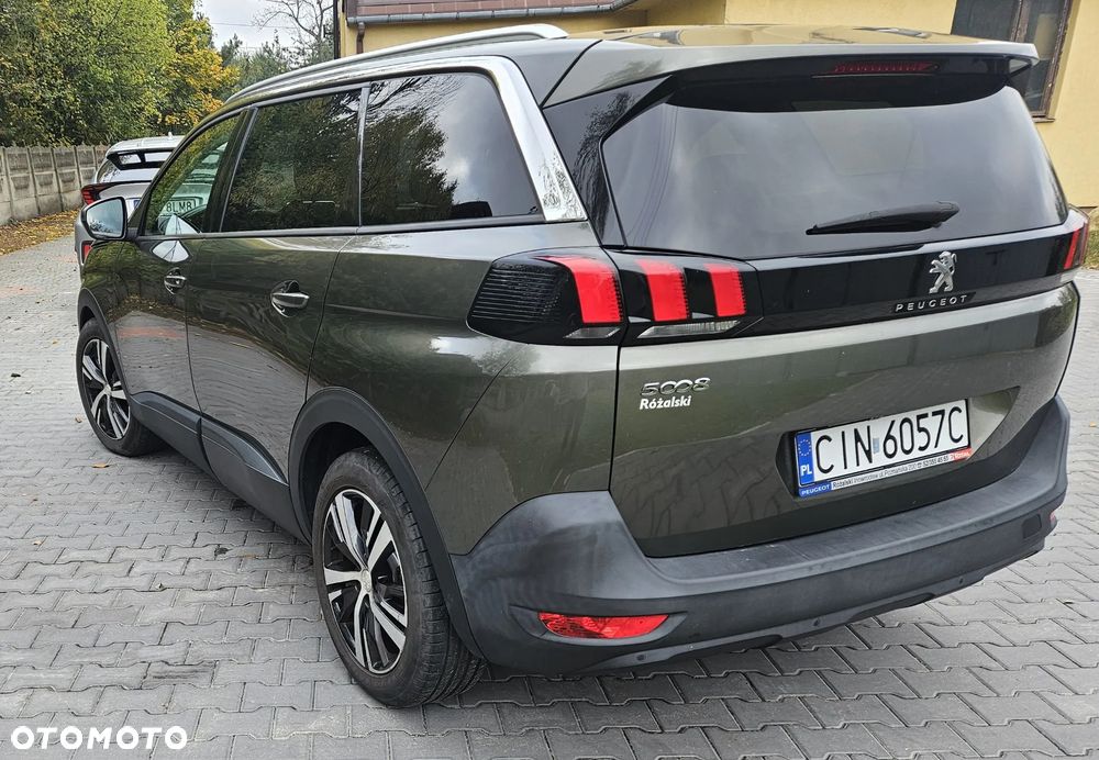 Peugeot 5008 - 5